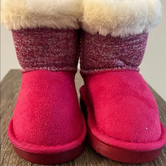 Vibrant Pink Fur-Lined Boots - Picture 2 of 4